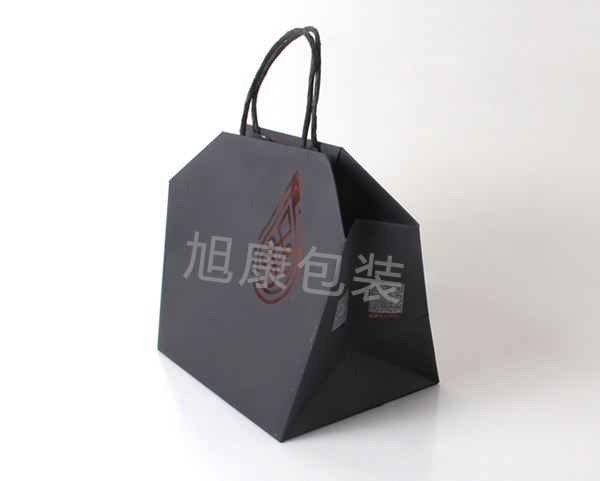 黑卡打釘紙袋